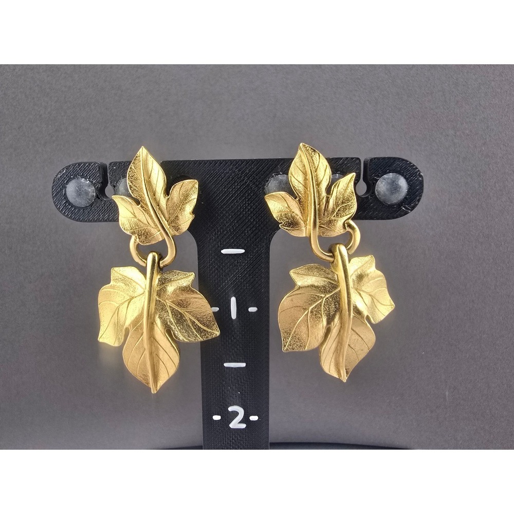 Vintage Trifari Leaf Earrings Gold Tone Dangle Textured Botanical Signed 2.25in